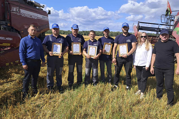 «Золотой урожай: в ОАО „Охово“ появились первые тысячники»